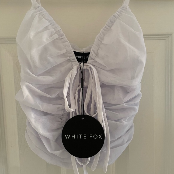 White Fox Beautiful Stranger Crop Top (xs) - Picture 1 of 4